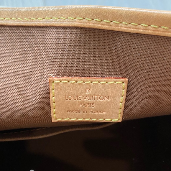 Louis Vuitton Batignolles Monogram Satchel - Picture 5 of 7